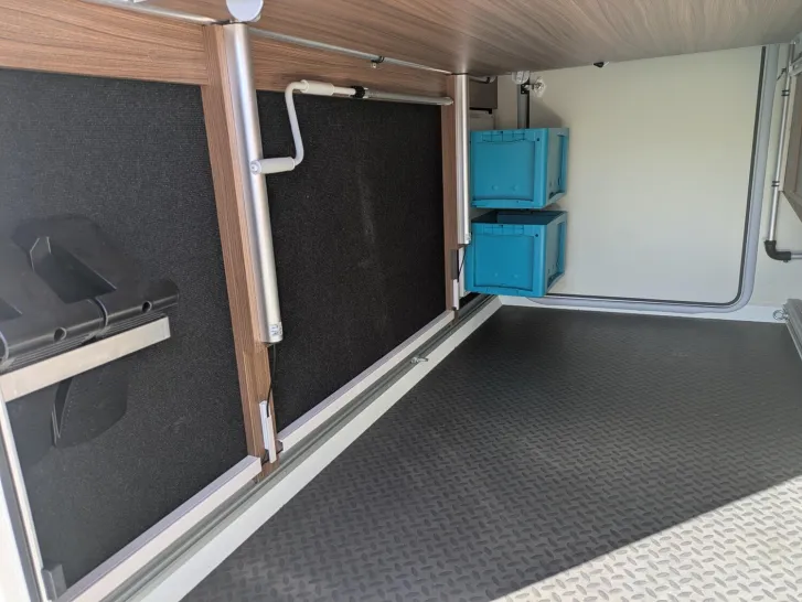 Fahrzeugbild Eura Mobil Integra 890 QB 180PS/Autom/Dachklima/Solar/Lithium/Wechselrichter/Markise/RFK #30