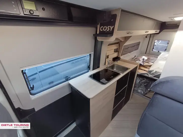 Fahrzeugbild Challenger Van Cosy Edition V217 #8