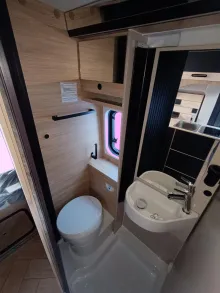 Fahrzeugbild Challenger Van Cosy Edition V217 #10