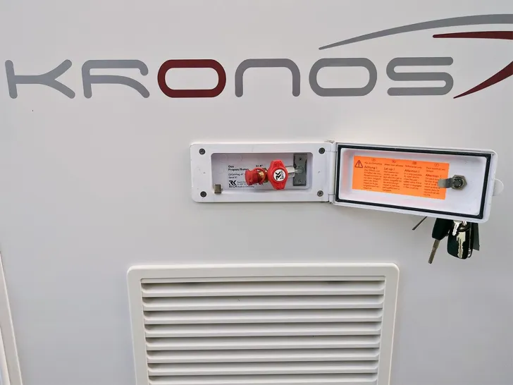 Fahrzeugbild Roller Team Kronos 295 M *AHK*SOG*MARKISE*GASAUßEN*TRIGAS* #8