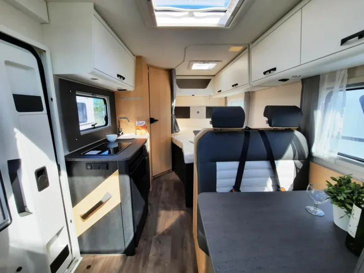 Fahrzeugbild Sunlight T 58 Adventure Edition Verfüg./Sparen Sie 3.612,- € #5