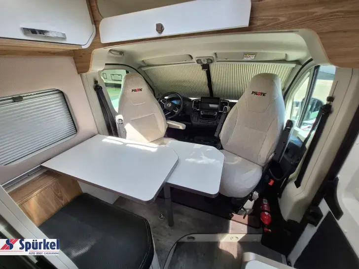 Fahrzeugbild Pilote Van 600 EB *2022*Automatik*AHK*Solar*RFK* #8
