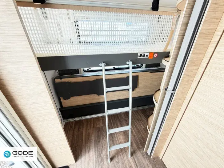 Fahrzeugbild Fendt Apero 495 SKM/2.000 kg/Fliegentür #8