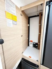 Fahrzeugbild Fendt Apero 495 SKM/2.000 kg/Fliegentür #12