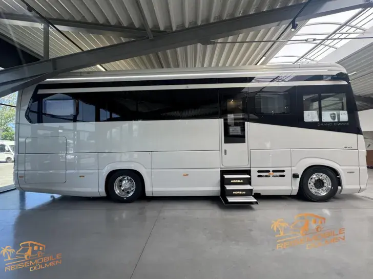 Fahrzeugbild Morelo Grand Empire 98 LSO #3
