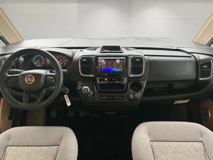 Fahrzeugbild Malibu I 430 LE #10