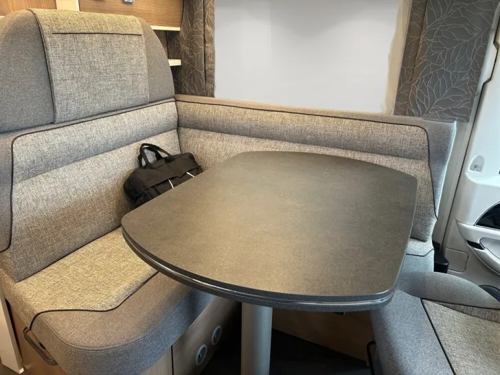 Fahrzeugbild Malibu I 430 LE #12