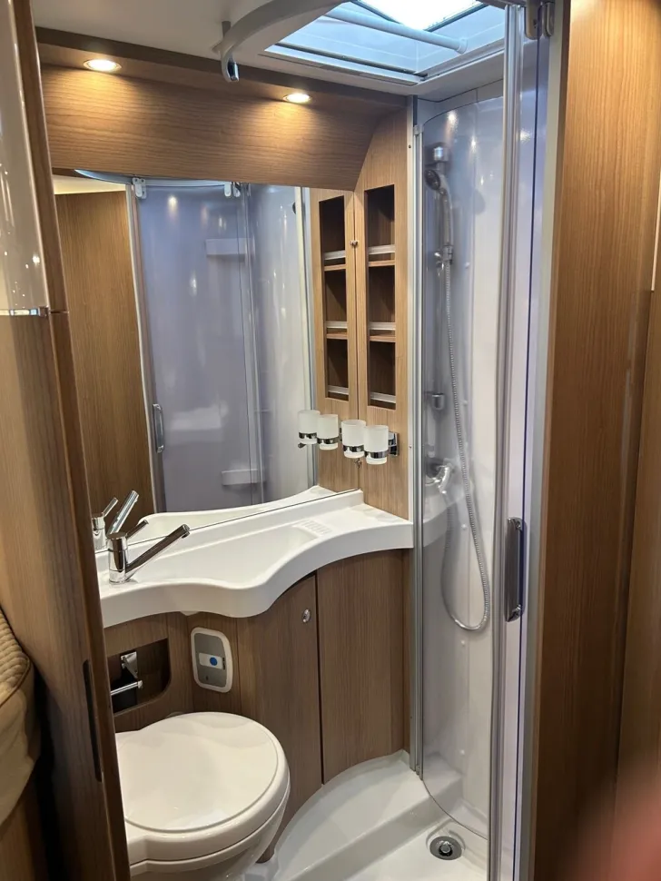 Fahrzeugbild Malibu I 430 LE #15