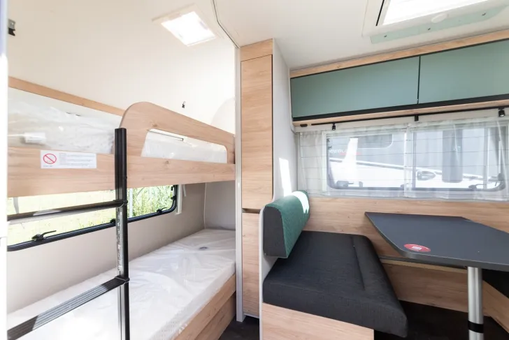 Fahrzeugbild Dethleffs Camper 550 ESK *Bettumbau Einzel - Doppelbett* #6