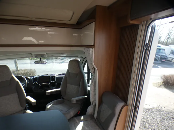 Fahrzeugbild Carthago C1-tourer T 143 KB-LE comfort 4.2t Sat,TV , #10