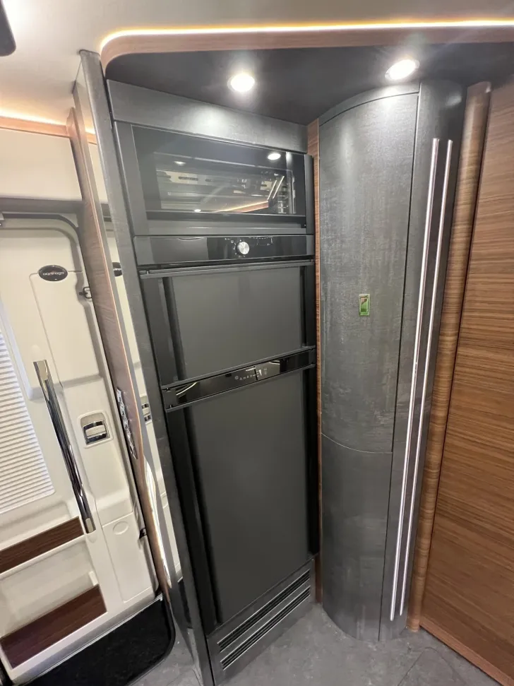 Fahrzeugbild Carthago chic c-line I 5.0 QB L Mercedes (352) #22