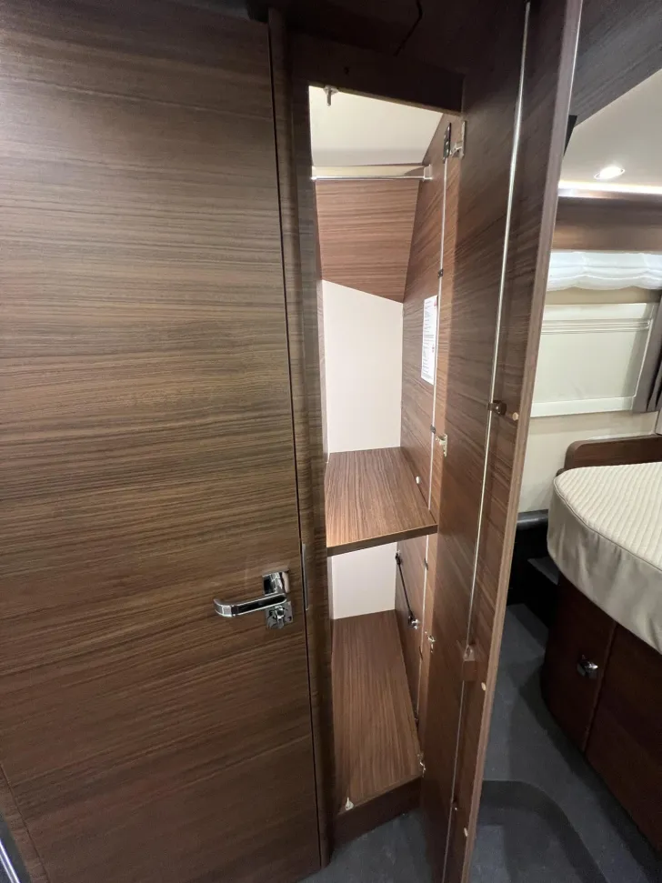 Fahrzeugbild Carthago chic c-line I 5.0 QB L Mercedes (352) #30