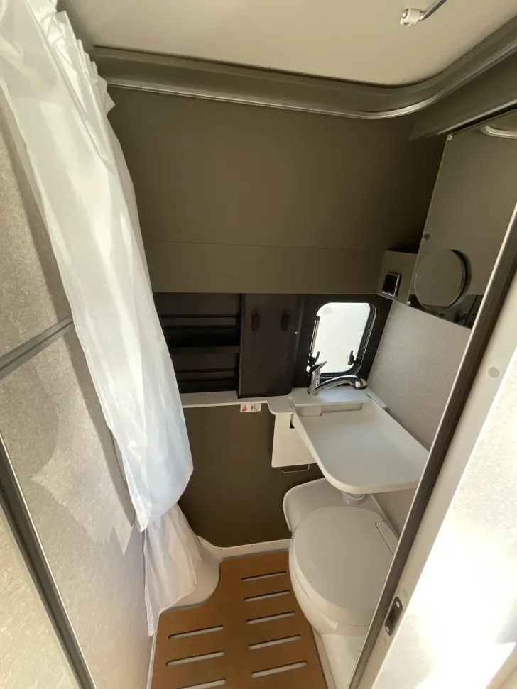 Fahrzeugbild Hymer Grand Canyon S 600 Schlafdach, Premium Paket, #12