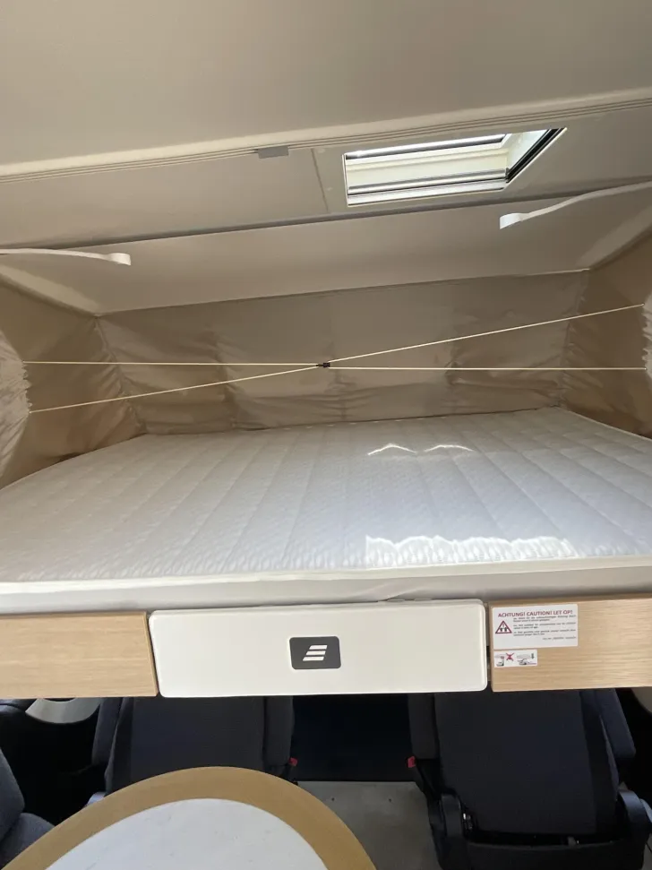 Fahrzeugbild Hymer B-Klasse ML I BlackLine 880 Hydraulische Stützen #10