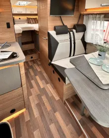 Fahrzeugbild Weinsberg CaraCompact 640 MEG EDITION [PEPPER] Licht & Sicht-Paket ,Automatik #5