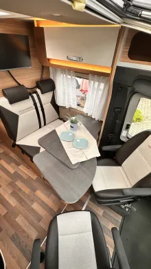 Fahrzeugbild Weinsberg CaraCompact 640 MEG EDITION [PEPPER] Licht & Sicht-Paket ,Automatik #9