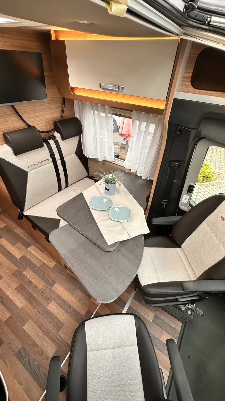 Fahrzeugbild Weinsberg CaraCompact 640 MEG EDITION [PEPPER] Licht & Sicht-Paket ,Automatik #9
