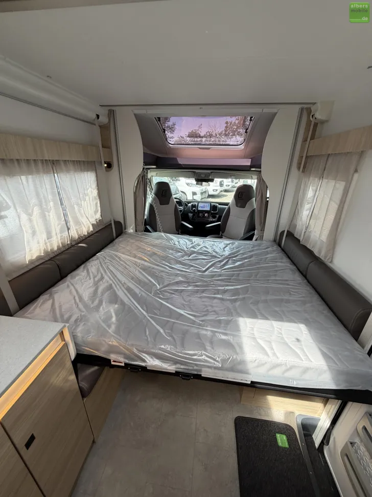Fahrzeugbild Challenger Teilintegriert Ultimate Edition 260 ACC Drive #23