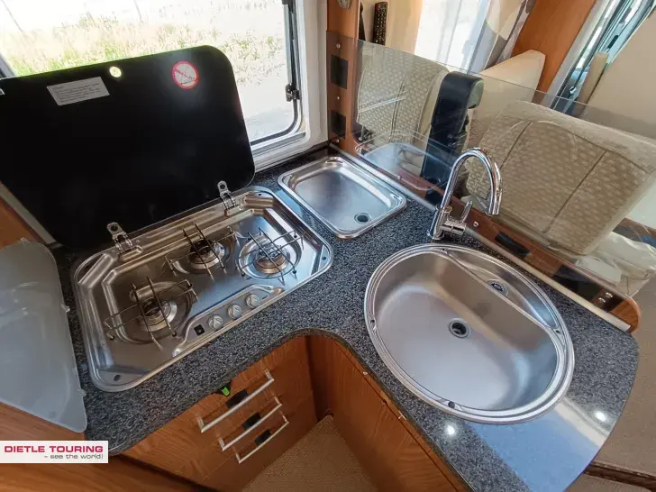 Fahrzeugbild Hymer Tramp 654 SL Gold AHK, RFK, Backofen #10