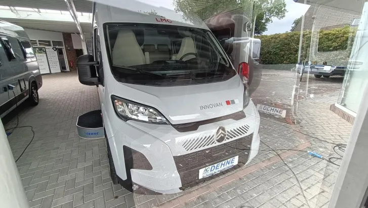 Fahrzeugbild LMC Innovan Pure 640 Design Paket + Sicherheit Paket #1