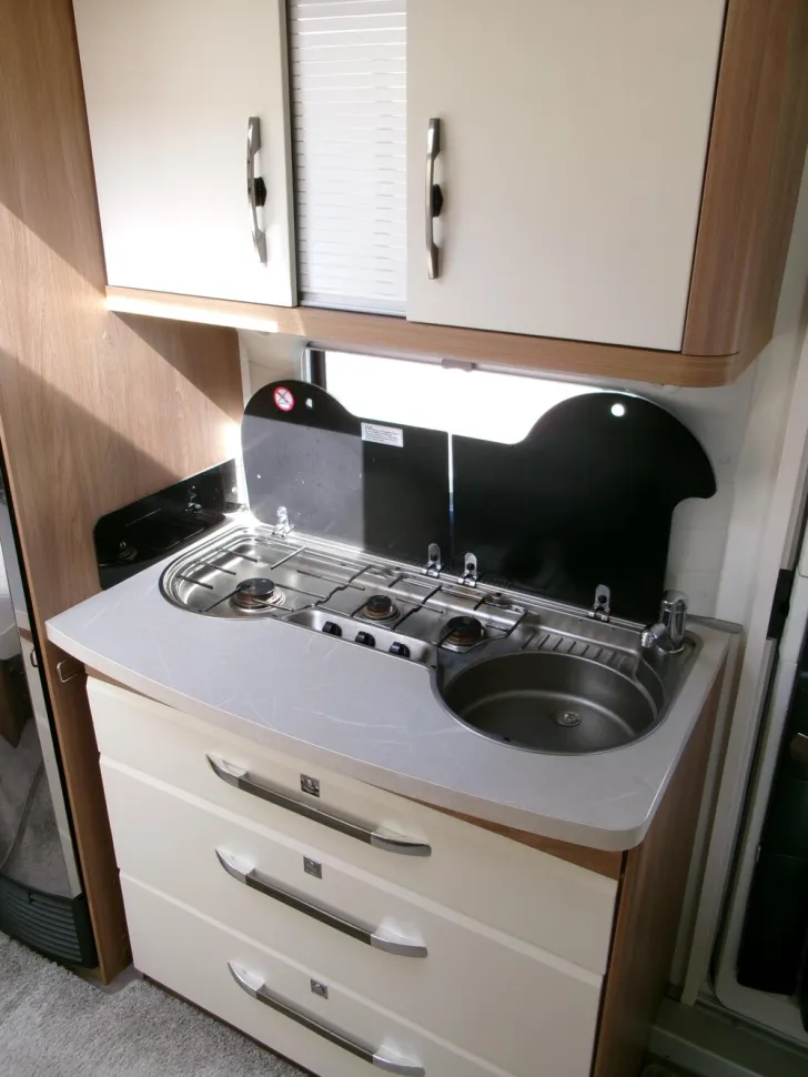 Fahrzeugbild Hobby De Luxe 495 UL #8