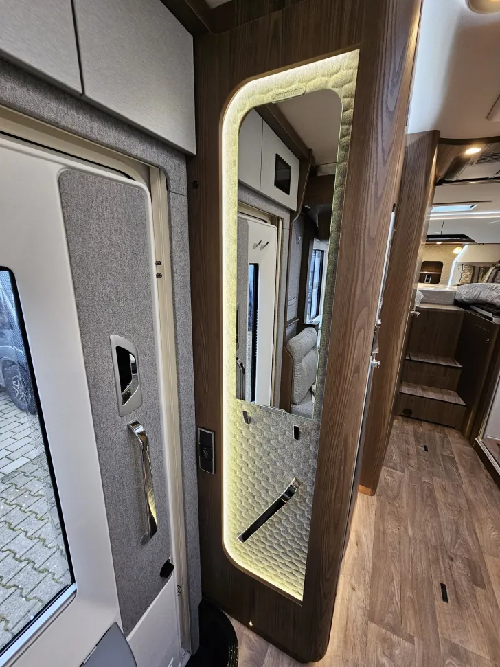 Fahrzeugbild Hymer B-Klasse ML I 780 Voll-Luftfederung|auf Sept. 26 #22