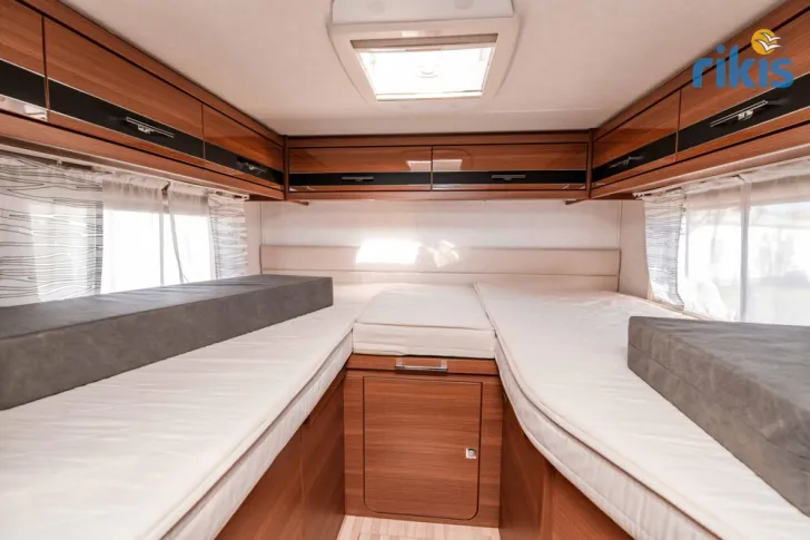Fahrzeugbild LMC Cruiser Sportline T 672 G #17