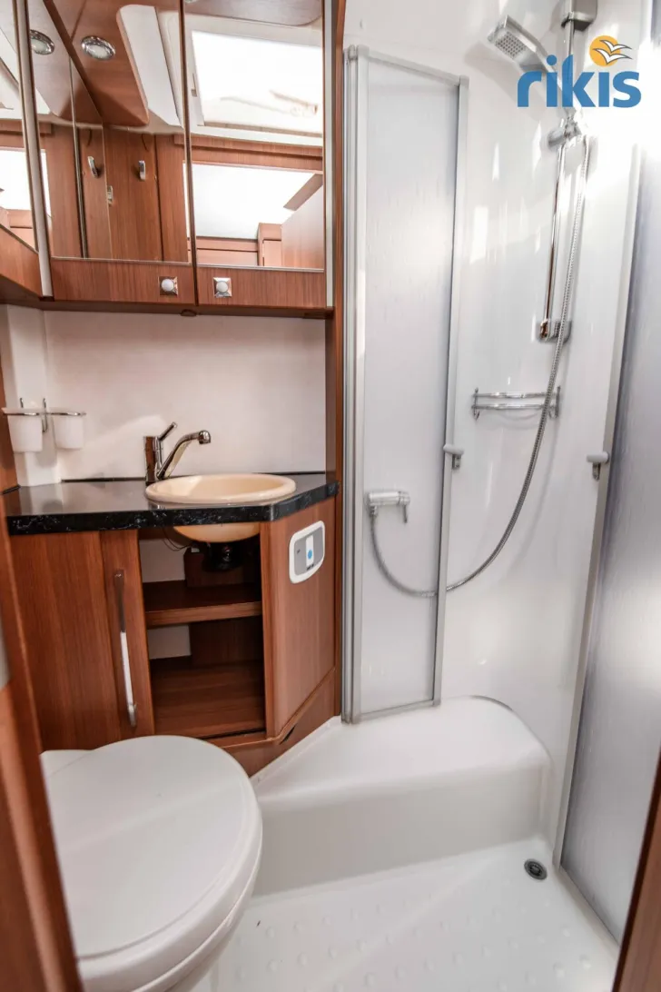 Fahrzeugbild LMC Cruiser Sportline T 672 G #18