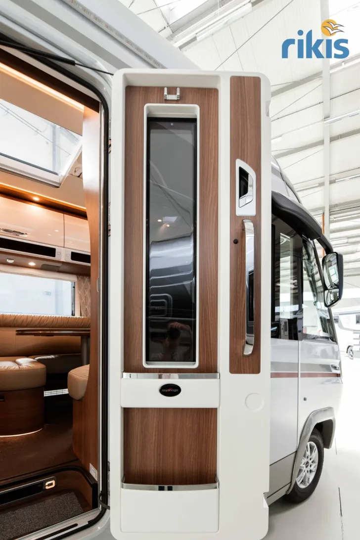 Fahrzeugbild Carthago chic s-plus I 50 LE #13