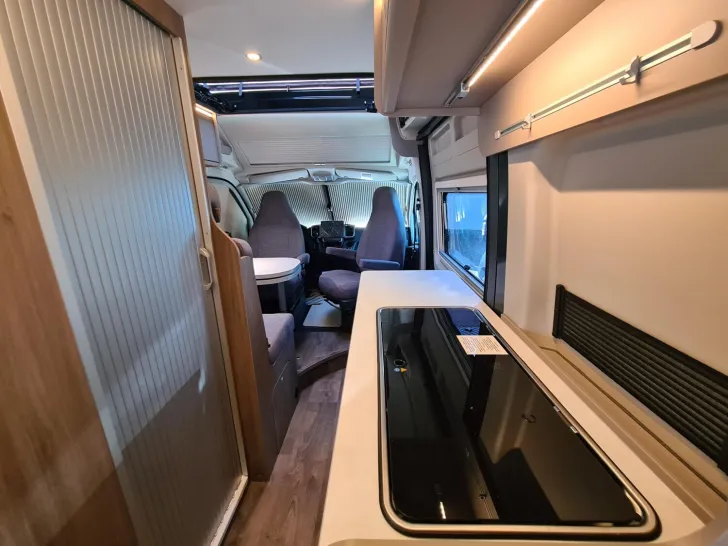 Fahrzeugbild Carado pro+ CV 600 *Pakete: Co-Driver+Chassis+Digital* #30