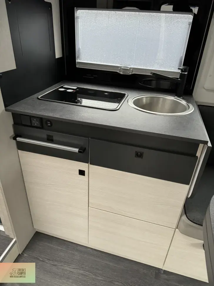 Fahrzeugbild Chausson Titanium Ultimate 777 alle Pakete,Hubbett #8