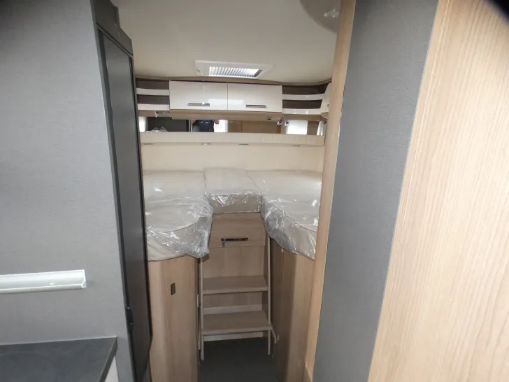 Fahrzeugbild Carthago C2-tourer I 141 KB-LE comfort 4.2t Mercedes #20