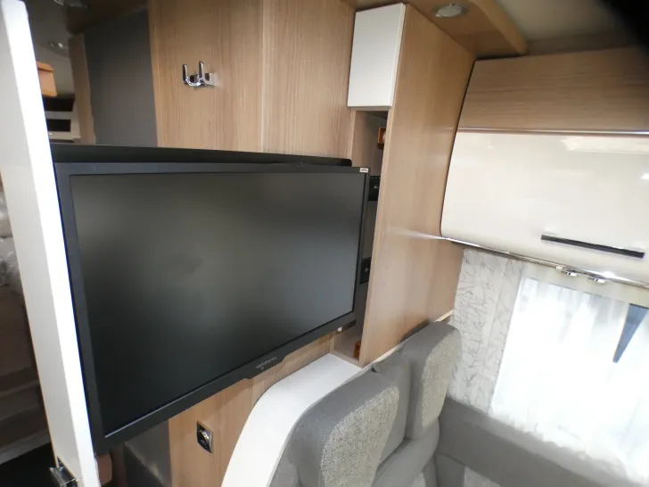 Fahrzeugbild Carthago C2-tourer I 141 KB-LE comfort 4.2t Mercedes #21