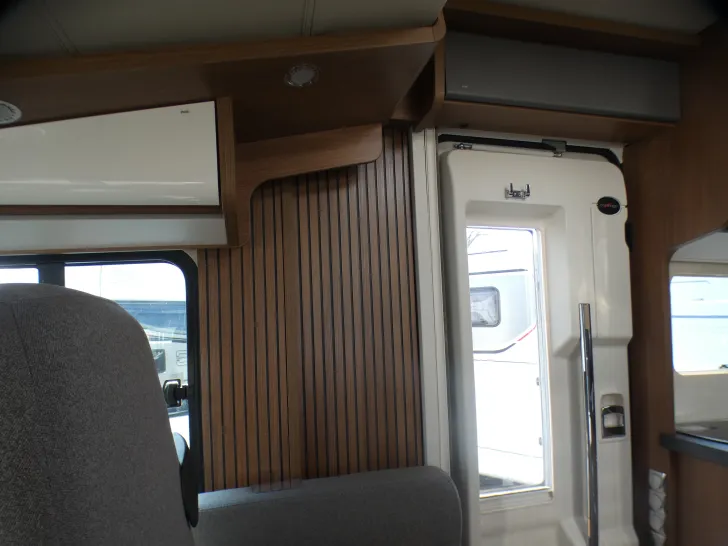 Fahrzeugbild Carthago C2-tourer I 143 KB-LE comfort 4.2t #23