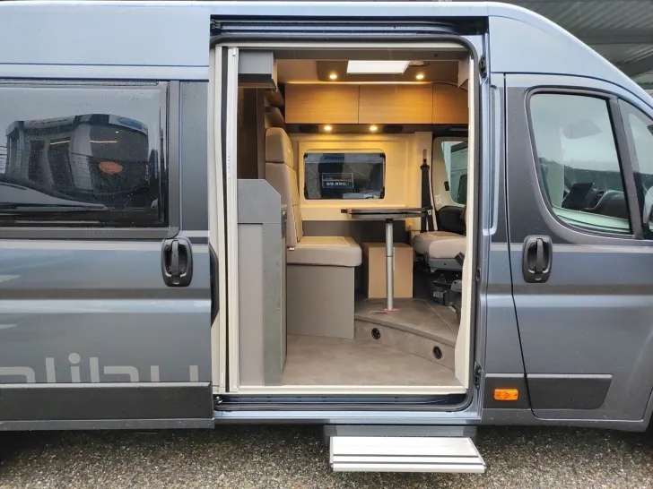 Fahrzeugbild Malibu Relax 640 LE R ambition Van First Class two Room #20