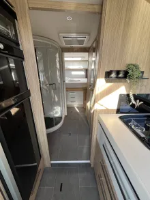 Fahrzeugbild Niesmann + Bischoff Arto 88 LF Hubstützen, Garantie #9