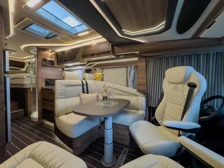 Fahrzeugbild Knaus Sun i 700 LEG #17