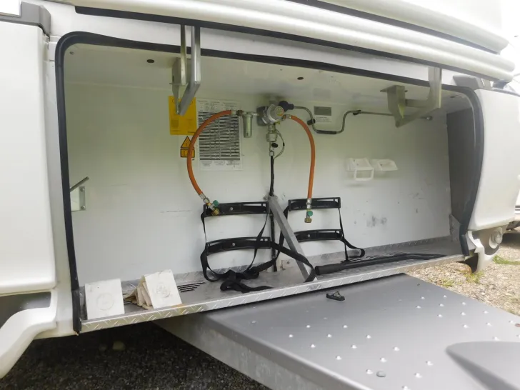 Fahrzeugbild Hymer Eriba Eriba Nova S 545 Klima,Mover,Leder,Solar,ALDE #18