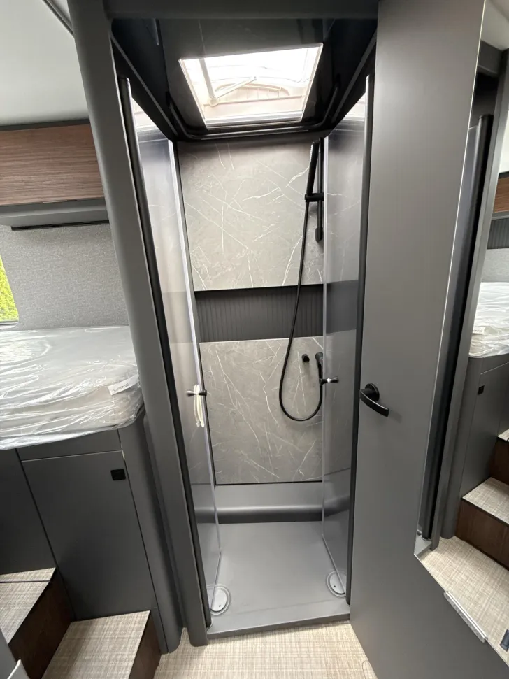 Fahrzeugbild Hymer B-Klasse MC T 680 Premium+Arktis+Winter+Style-Pa #19
