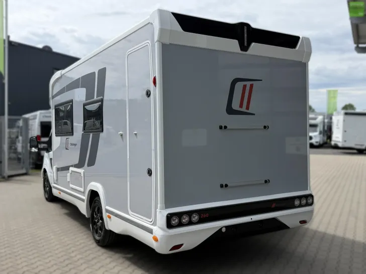 Fahrzeugbild Challenger Teilintegriert Graphite Edition 260 4100kg Drive #5