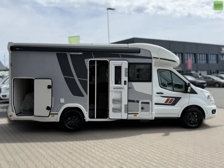 Fahrzeugbild Challenger Teilintegriert Graphite Edition 260 4100kg Drive #7