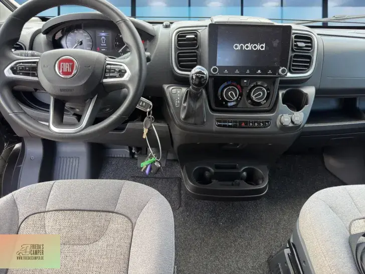 Fahrzeugbild Malibu Van Coupe 640 SAT/TV, Lithium, Umformer, Navi #11