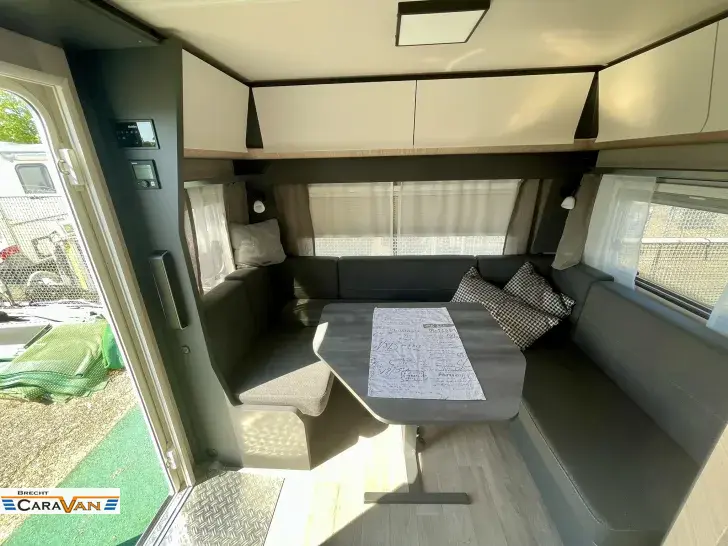 Fahrzeugbild Hobby Maxia 585 UL barriefreie Türe+Umbau #9