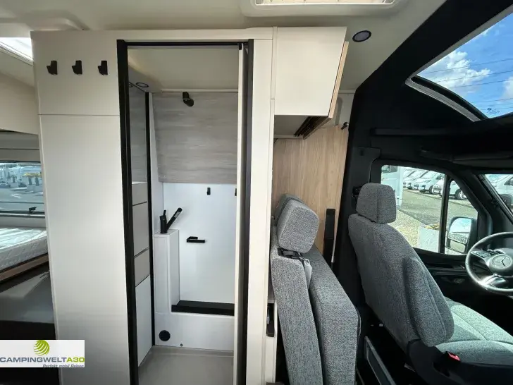Fahrzeugbild Bürstner Habiton HM 6.0*PANODACH*AUTOM.*MARKISE* #6
