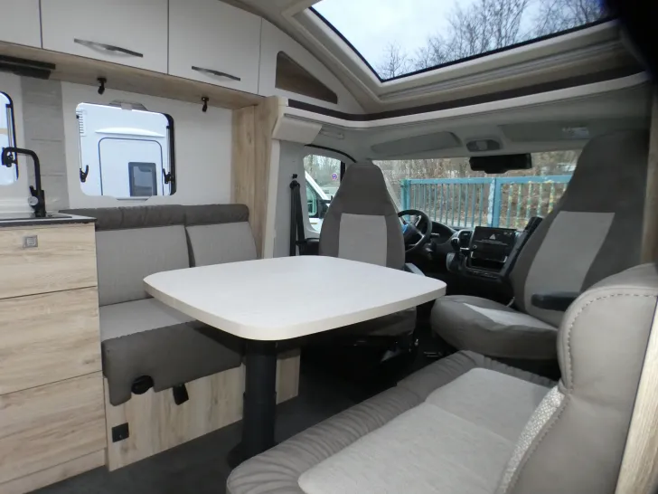 Fahrzeugbild Eura Mobil Profila T 720 EF #6