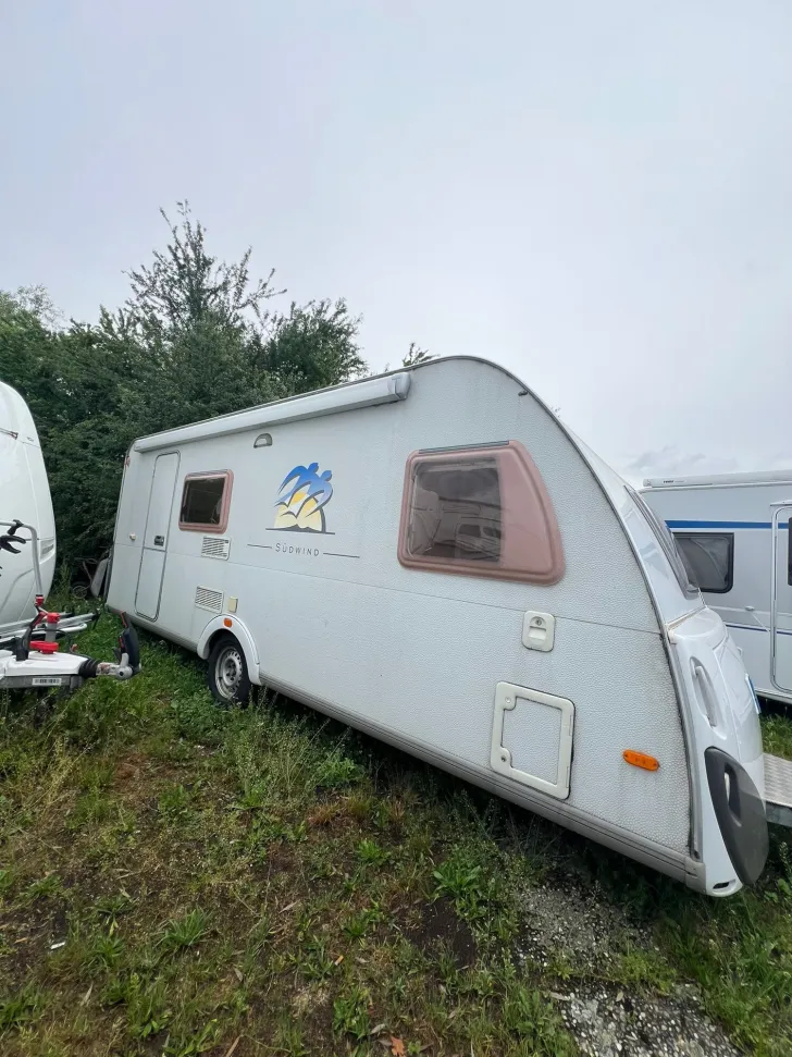 Fahrzeugbild Knaus Südwind FSK 550 #1
