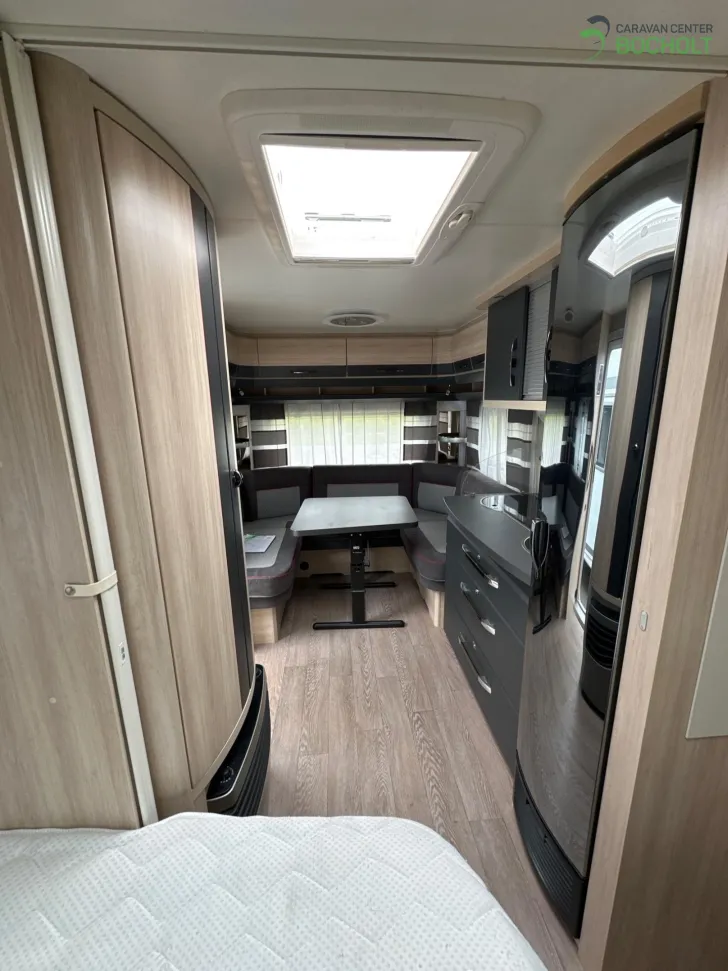 Fahrzeugbild Hobby De Luxe 460 UFe Edition 1500 kg / Mover #13