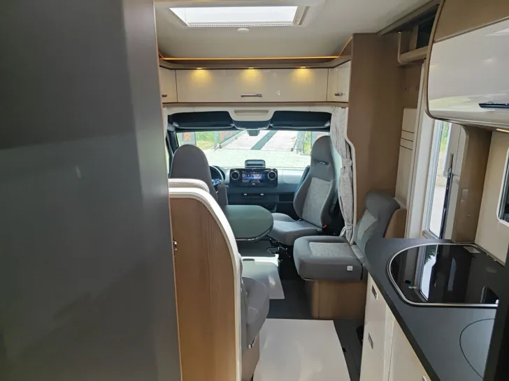 Fahrzeugbild Carthago C1-tourer T 143 KB LE comfort Mercedes #18