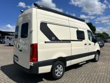 Fahrzeugbild Bürstner Habiton HM 6.0 auf dem Hof #3