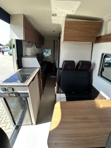 Fahrzeugbild Bürstner Habiton HM 6.0 auf dem Hof #10